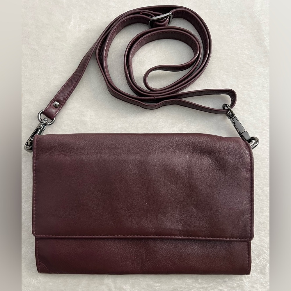 Karla Hanson Burgundy Leather Crossbody Adjustable Strap Travel Crossbody Bag - Picture 2 of 11